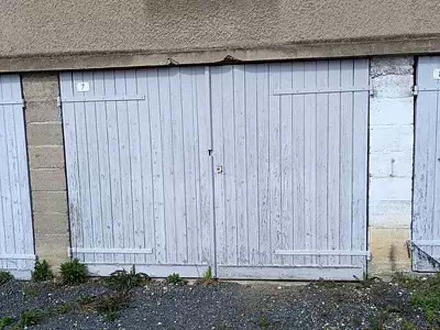 Garage location à Vierzon, Cher
