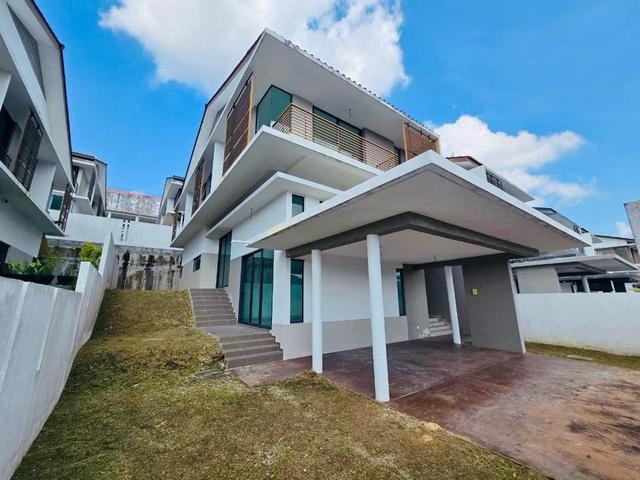 Residential House for sale in Sendayan Village, Negeri Sembilan