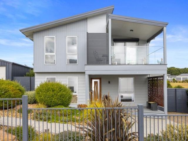 House for sale in San Remo, Victoria