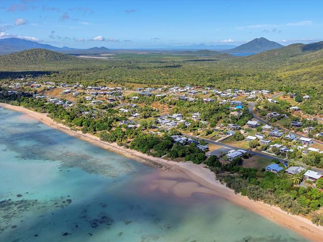 Property for sale in Hideaway Bay, Queensland