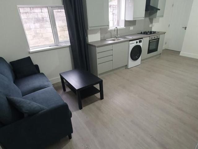 Apartment for rent in Plasnewydd, Falcon Lodge