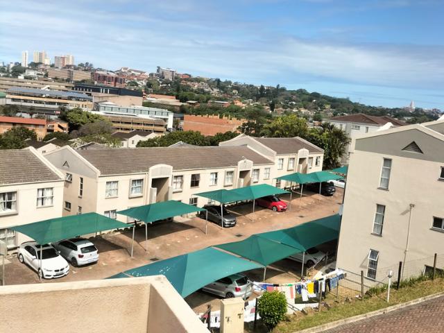 Apartment for rent in Woodmead East, Sandton