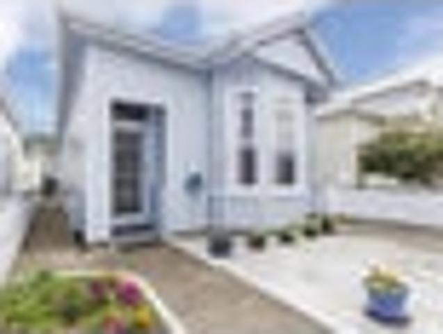 House for sale in Matata, Wellington