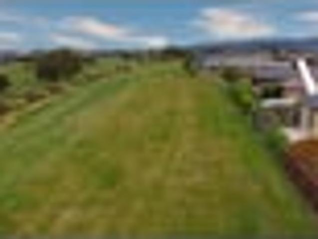 House for sale in Chaslands, Canterbury