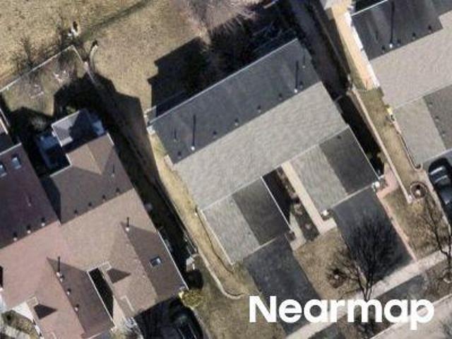 House for sale in Mchenry, Illinois