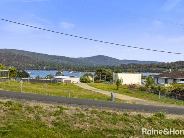 Land for sale in Nubeena, Tasmania