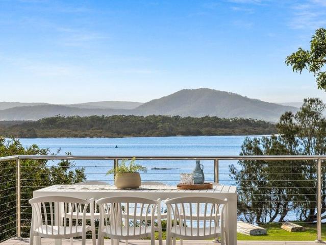 House for sale in Orient Point