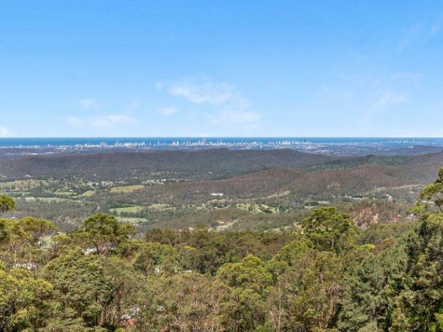 House for sale in Tamborine Mountain, Queensland