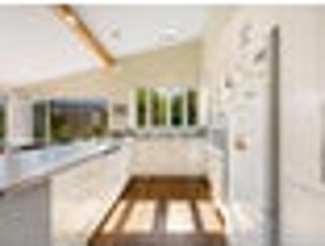 House for sale in Peninsula Bay, Wānaka