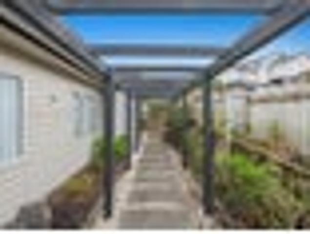 House for sale in Paremoremo