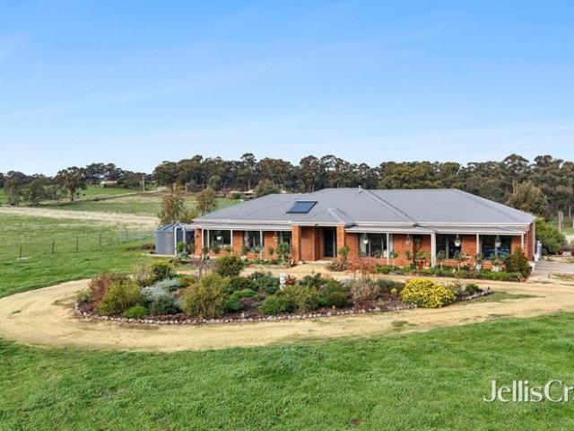 House for sale in Campbells Creek, Victoria