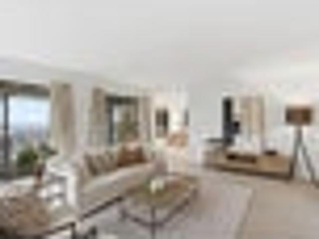 House for sale in Chaslands, Canterbury