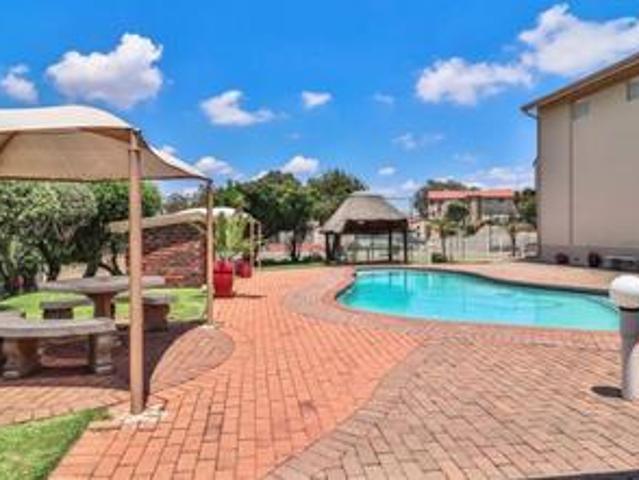 Townhouse for sale in Ekurhuleni, Gauteng