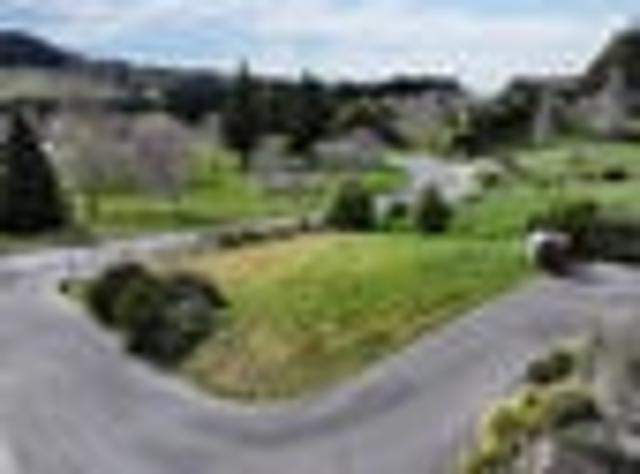 Land for sale in Canterbury