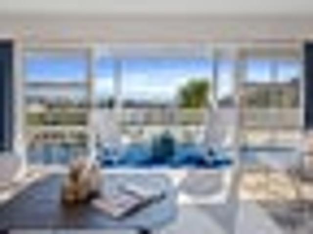House for sale in Stoke