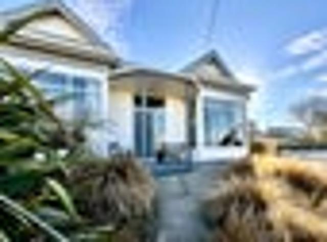 House for sale in Otakou