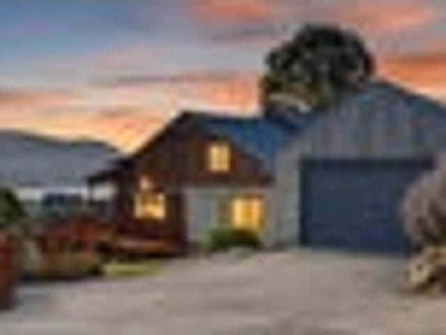 House for sale in Little Akaloa, Canterbury