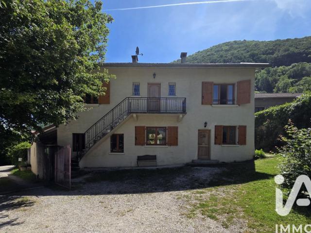 Maison vente à Grenoble, Vif