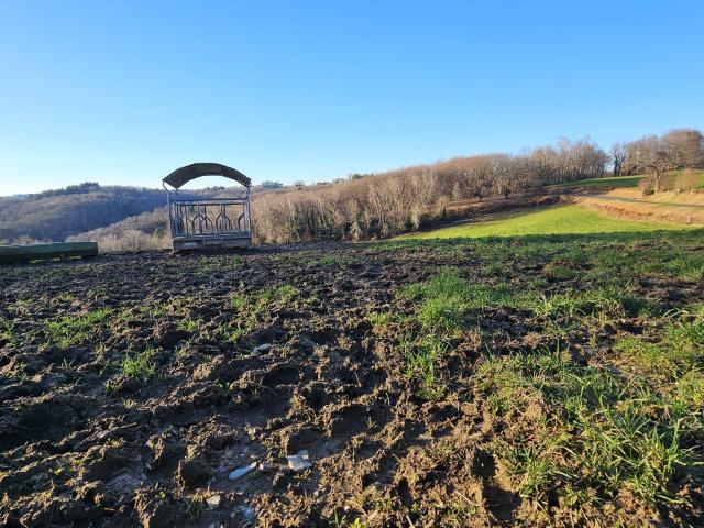 Terrain vente à Brive-la-Gaillarde, Vignols