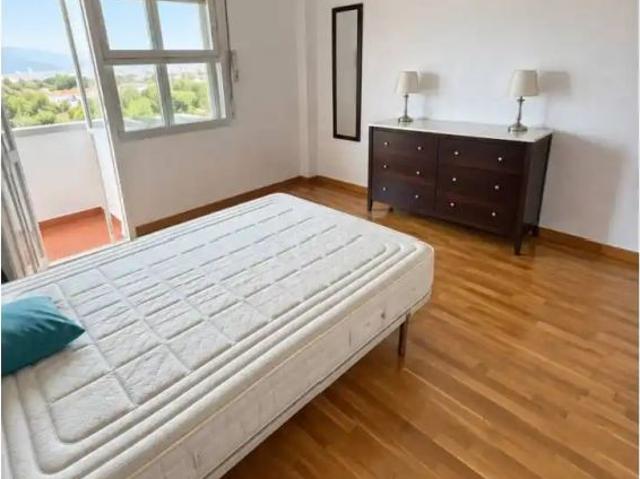 Apartamento en alquiler en Lavadores, Vigo