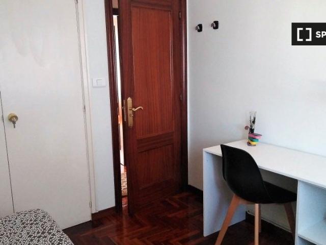 Apartamento en alquiler en Vigo, O Cristo da Vitoria