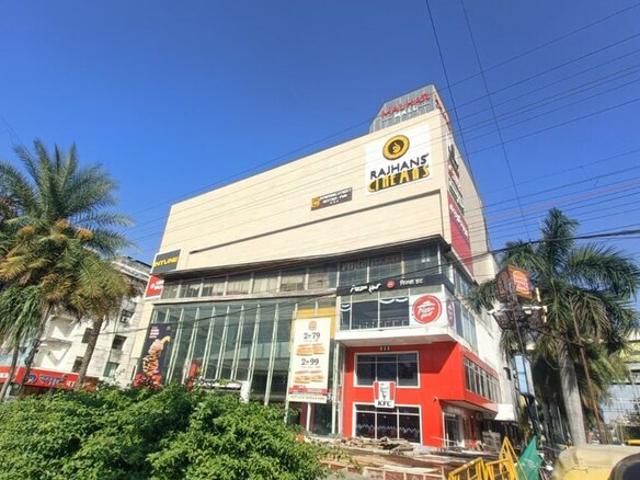 Commercial for rent in Madya