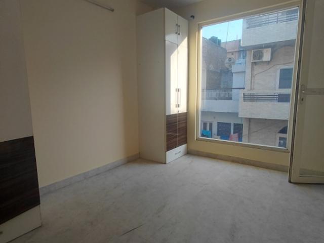 Property for rent in Deri