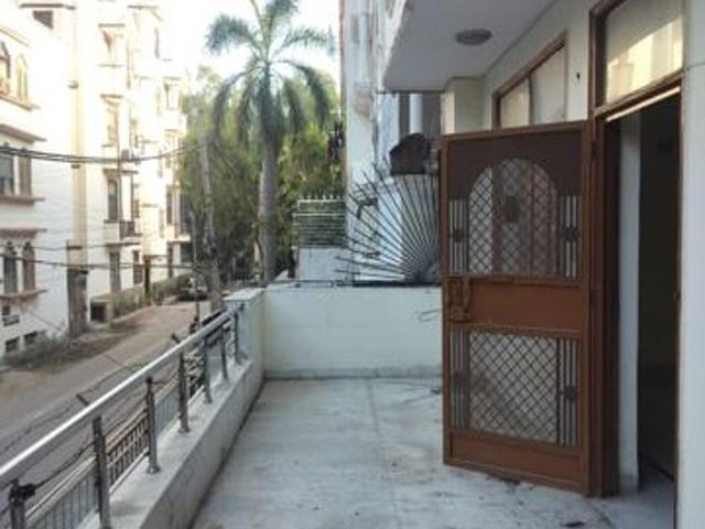 Property for rent in Deri