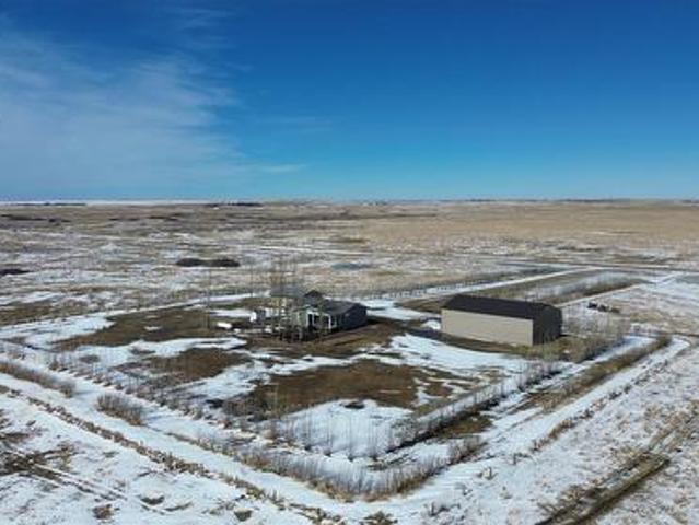 House for sale in Saskatchewan Landing, Saskatchewan