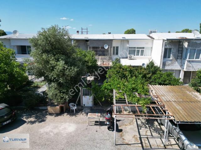 Aliağa, İzmir içerisinde satılık Villa