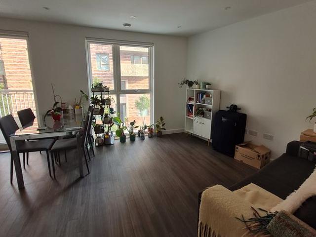 Apartment for rent in London Borough of Ealing, Greater London