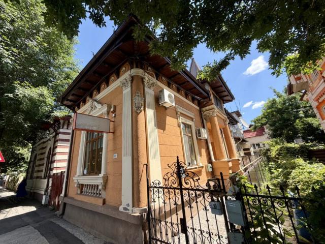 Casă închirieri în București