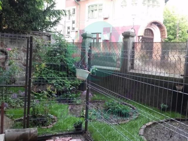 Casă vânzări