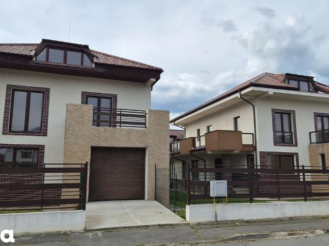 Casă vânzări