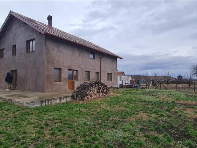 Casă vânzări în Tarnova, Arad