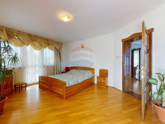Casă vânzări