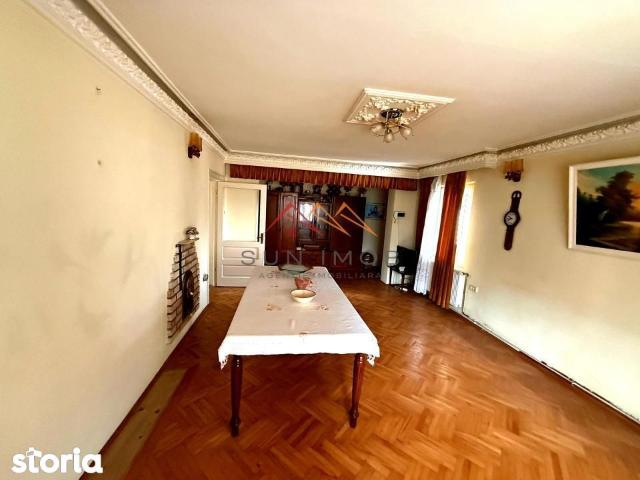 Casă vânzări