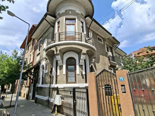 Casă închirieri în București