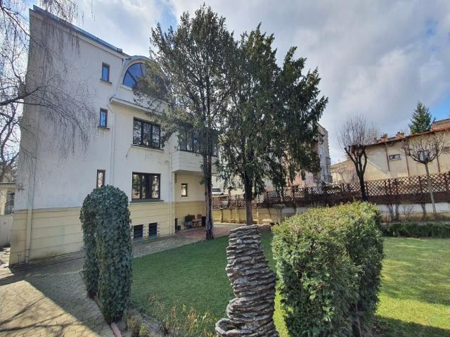 Casă închirieri în București