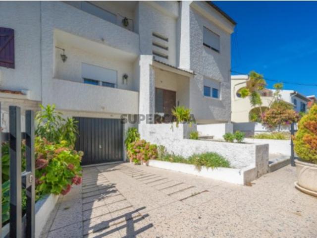 Garagem venda em Barreiro, Santo António Da Charneca