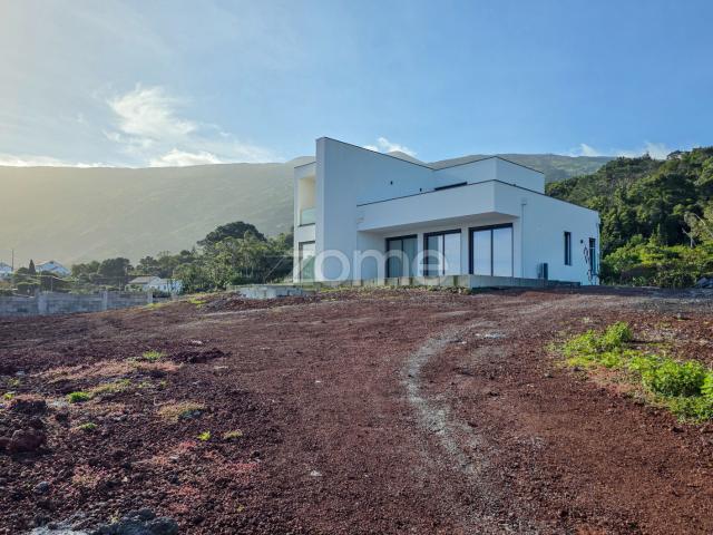 Casa venda em Açores, São Roque Do Pico