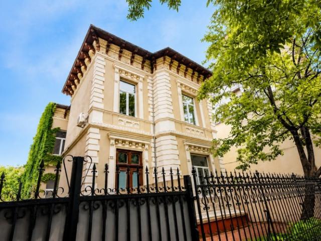 Casă închirieri în București