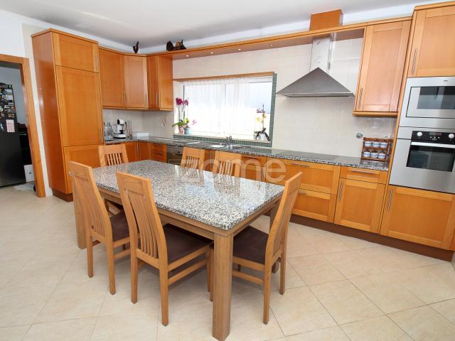 Casa venda em Três Bicos, Portimão