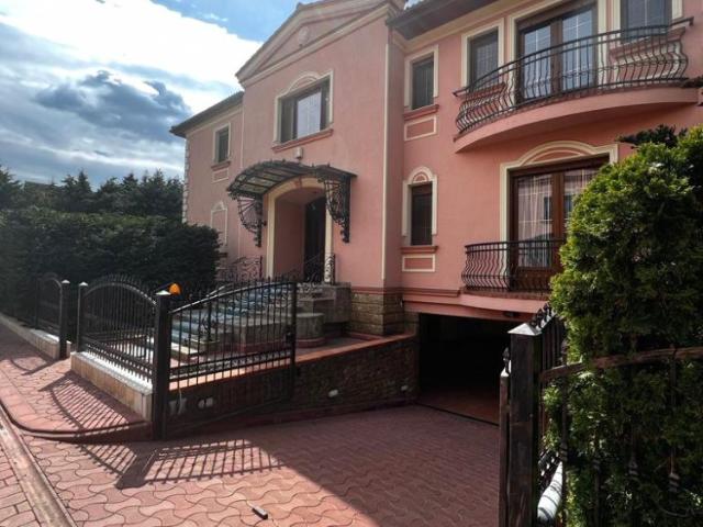 Casă închirieri în București