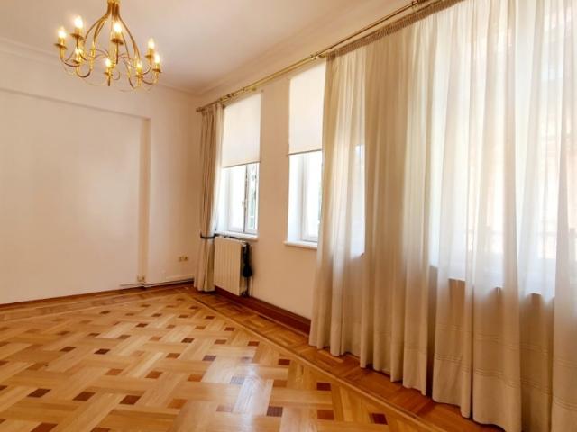 Casă închirieri în București