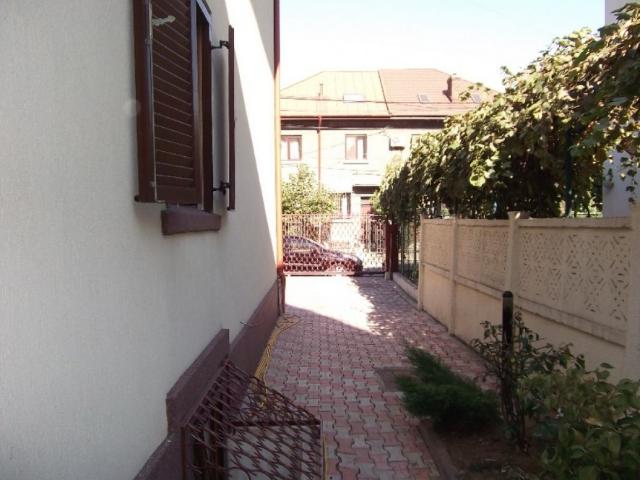 Casă închirieri în București