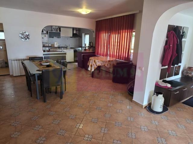 Casă vânzări