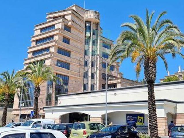 Escritório alugar em Alverca Do Ribatejo, Lisboa