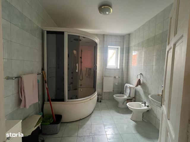 Casă vânzări