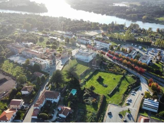 Terreno venda em Vila Nova De Cerveira, Viana Do Castelo